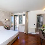 Fortuna Hotel 3*
